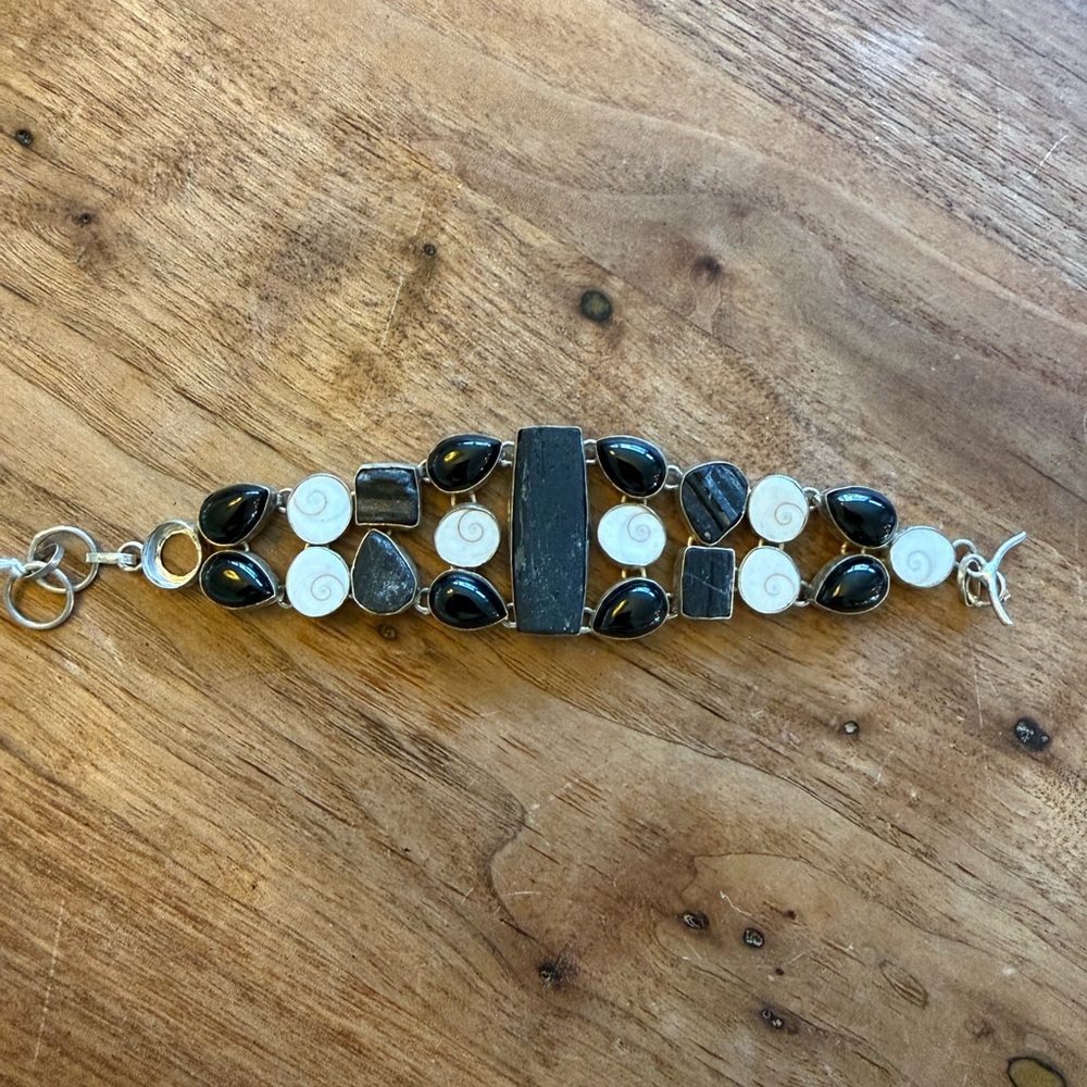 Black and White Stone Bracelet